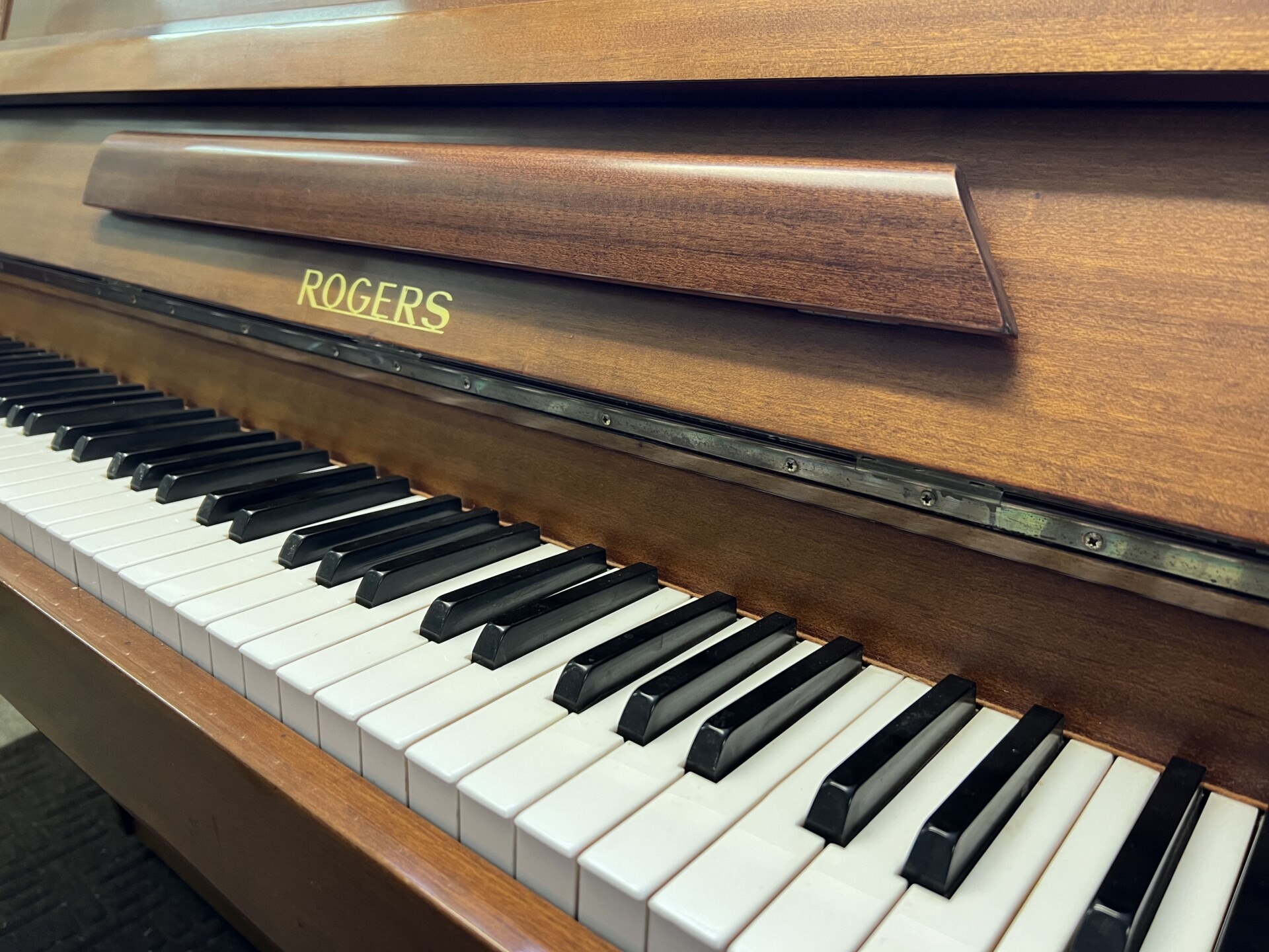 Rogers Modern Upright - Image 2