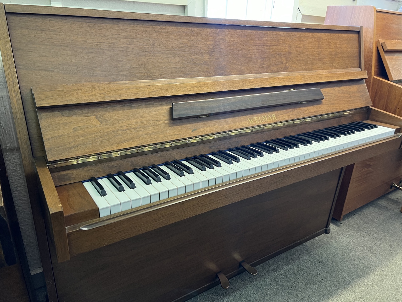 Preloved Welmar Modern Styled Upright Piano